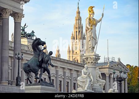 Pallas Athena statue Parlement autrichien à Vienne Banque D'Images