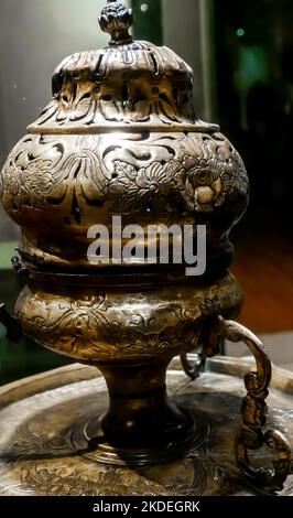 Ottoman Buhurdan, censeur. Cuivre. Récipient dans lequel les substances utilisées pour l'encens sont brûlées. Banque D'Images