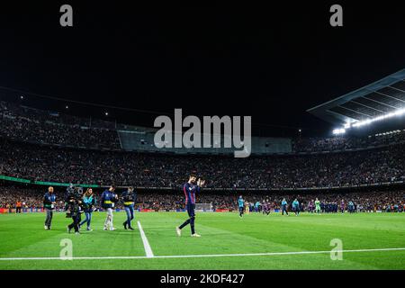 Gerard pique du FC Barcelone adieu dans son dernier match au Camp Nou, lors du match FC Barcelone / UD Almeria de la Liga au stade Spotify Camp Nou à Barcelone, Espagne, sur 05 novembre 2022. - Photo: Xavi Bonilla/DPPI/LiveMedia Banque D'Images