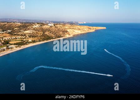 Vue aérienne de la baie de Pissouri, district de Limassol, Chypre Banque D'Images