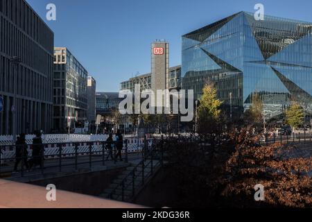 Berlin, Allemagne. 06th novembre 2022. L'arrière de la gare centrale de Berlin sur 6 novembre 2022. (Photo de Michael Kuenne/PRESSCOV/Sipa USA) crédit: SIPA USA/Alay Live News Banque D'Images