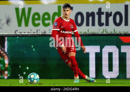 WAALWIJK - Milos Kerkez d'AZ Alkmaar pendant le match néerlandais Eredivisie entre RKC Waalwijk et AZ Alkmaar au stade des Mandemakers sur 6 novembre 2022 à Waalwijk, pays-Bas. ANP ED DU POL Banque D'Images