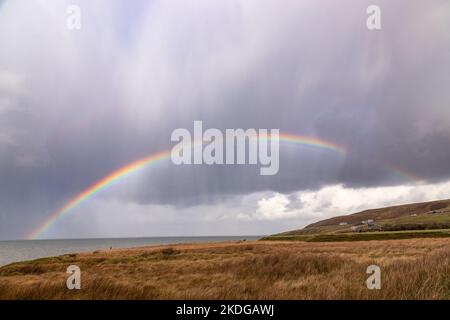 Arc-en-ciel au-dessus d'Aultsrishan sur la côte ouest de l'Atlantique de l'Écosse Banque D'Images