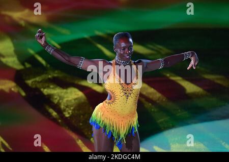 Mae Berenice MEITE (FRA), lors du Gala de l'exposition, au Grand Prix de patinage artistique de l'UIP - Grand Prix de France 2022, au Parc des glaces d'Angers, sur 6 novembre 2022 à Angers, France. Credit: Raniero Corbelletti/AFLO/Alay Live News Banque D'Images