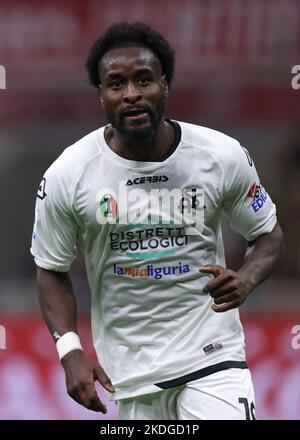 Milan, Italie, 5th novembre 2022. M'Bala Nzola de Spezia Calcio pendant la série Un match à Giuseppe Meazza, Milan. Le crédit photo devrait se lire: Jonathan Moscrop / Sportimage Banque D'Images