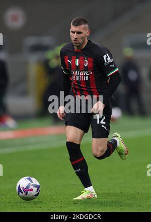 Milan, Italie, 5th novembre 2022. Ante Rebic de l'AC Milan pendant la série Un match à Giuseppe Meazza, Milan. Le crédit photo devrait se lire: Jonathan Moscrop / Sportimage Banque D'Images