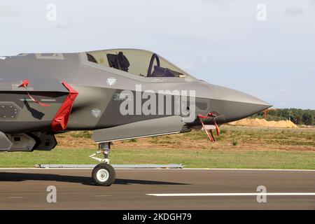 Kleine Brogel, Belgique - SEP 08, 2018: gros plan de la face avant d'une force aérienne italienne Lockheed Martin F-35 à Kleine Brogel, Belgique. Banque D'Images