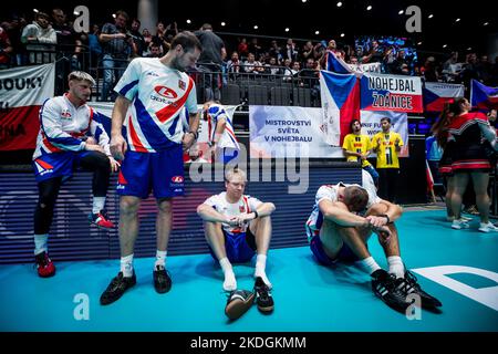 Prague, République tchèque. 06th novembre 2022. Les joueurs de la République tchèque après le Championnat du monde de Futnet de l'UNIF les triplés hommes correspondent à la République tchèque contre la Slovaquie, Prague, République tchèque, 6 novembre 2022. Crédit: Jaroslav Svoboda/CTK photo/Alamy Live News Banque D'Images