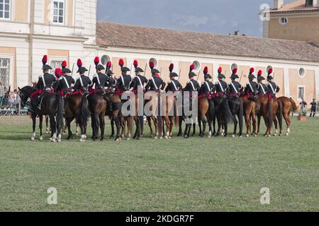 Palais royal de carditello carrousel des carabinieri à cheval avec les chevaux de la race Persano Banque D'Images