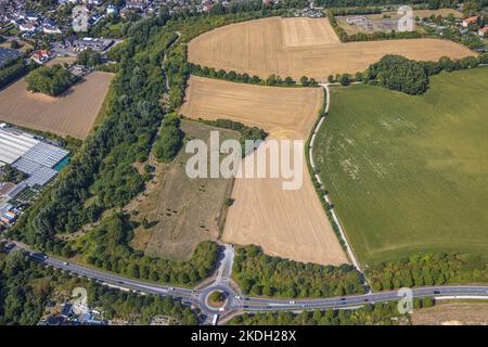 Vue aérienne, quartier résidentiel autour de Sachsenring, prairies et champs, Heessen, Hamm, Ruhr, Rhénanie-du-Nord-Westphalie, Allemagne, DE, Europe, trafic c Banque D'Images