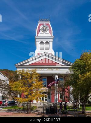 Montpelier, Vermont - 2 octobre 2022 : bâtiment du Tribunal de l'État du Vermont à Montpelier, Vermont. Banque D'Images