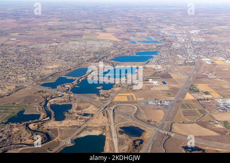 Vue aérienne des paysages topographiques en vol au-dessus de la zone métropolitaine de Denver, Colorado Banque D'Images
