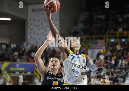 PalaOlimpia, Vérone, Italie, 06 novembre 2022, Karvel Anderson - Tezenis Verona pendant Tezenis Verona vs Dolomiti Energia Trentino - Championnat italien de basket-ball A Serie Banque D'Images