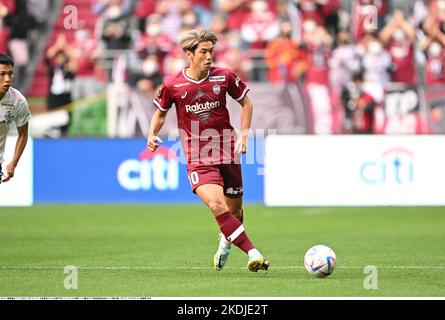 Yuya Osako de Vissel Kobe lors du match de la ligue 2022 J1 entre Vissel Kobe 1-3 Yokohama F. Marinos au stade Noevir Kobe à Kobe, Hyogo Japon, 5 novembre 2022. Credit: Takamoto Tokuhara/AFLO/Alamy Live News Banque D'Images
