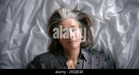 EMMA THOMPSON VOUS SOUHAITE BONNE CHANCE, LEO GRANDE (2022), RÉALISÉ PAR SOPHIE HYDE. Crédit : PHOTOS / Album GENESIUS Banque D'Images