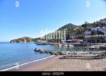 Turunc est un complexe de vacances turc situé dans le quartier de Marmaris, dans la province de Mulga, en Turquie, entouré par les montagnes du Taurus Banque D'Images