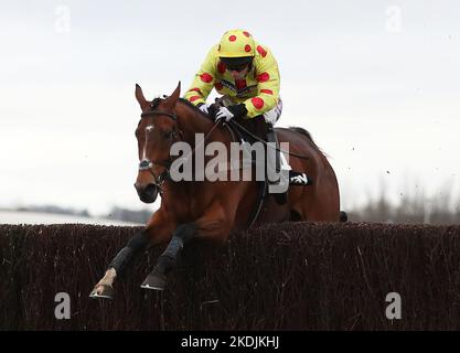 Photo du dossier datée du 29-12-2018 d'un autre Crick, qui semble être handicapée avant son retour dans le 2,35 à Kempton - 1pt chaque voie. Date de publication : lundi 7 novembre 2022. Banque D'Images