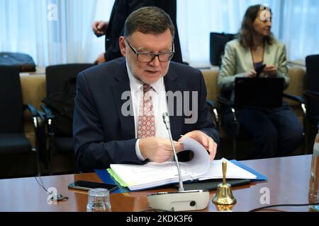 Bruxelles, Belgique. 07th novembre 2022. Zbynek Stanjura, ministre des Finances, assiste à une réunion de dialogue macroéconomique avec les partenaires sociaux européens à Bruxelles, Belgique, le 7 novembre 2022. Crédit: ALEXANDROS MICHAILIDIS/Alamy Live News Banque D'Images