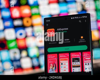 Galati, Roumanie - 31 octobre 2022 : application AliExpress disponible sur Google Play Store pour smartphones Android Banque D'Images