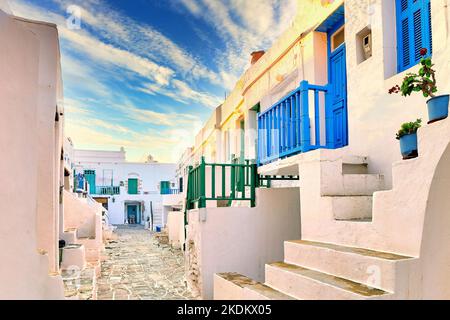 Castro est une colonie médiévale à Chora, dans l'île de Folegandros, dans les Cyclades, en Grèce Banque D'Images