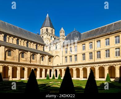 L'Abbaye de Saint-Étienne, également connue sous le nom d'Abbaye aux hommes (Abbaye de Men's), est un ancien monastère bénédictin de la ville française de Caen, Normandie, d Banque D'Images