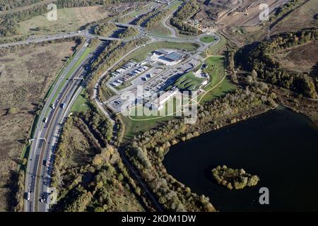 Vue aérienne de Leeds Skelton Lake Services, géré par Extra à la sortie 45 de l'autoroute M1 Banque D'Images