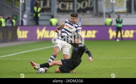 Duisburg, Allemagne. 05th nov. 2022. Firo : 05.11.2022, football, soccer, 3rd division, 3rd division fédérale, Saison 2022/2023, 22/23, 15th matchday MSV Duisburg - Spielvereinigung, SpVgg Bayreuth 1:1 duels, Moritz Stoppelkamp crédit: dpa/Alamy Live News Banque D'Images