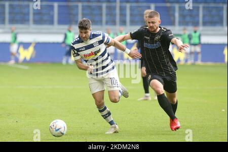 Duisburg, Allemagne. 05th nov. 2022. Firo : 05.11.2022, football, soccer, 3rd division, 3rd division fédérale, Saison 2022/2023, 22/23, 15th matchday MSV Duisburg - Spielvereinigung, SpVgg Bayreuth 1:1 duels, Moritz Stoppelkamp crédit: dpa/Alamy Live News Banque D'Images