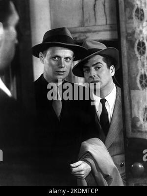 RICHARD WIDMARK et VICTOR MÛRISSENT en BAISER DE LA MORT 1947 réalisateur HENRY HATHAWAY Histoire Eleazar Lipsky scénario Ben Hecht et Charles Lederer XX siècle Fox Banque D'Images