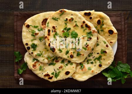 Pain naan indien fait maison. Vue de dessus, plan d'appartement. Vue de dessus, plan d'appartement Banque D'Images