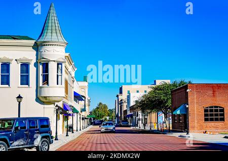 L'avenue Howard est photographiée, le 6 novembre 2022, à Biloxi, Mississippi. La région est en cours de revitalisation comme le District sur Howard. Banque D'Images