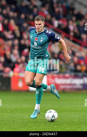 Wrexham, Royaume-Uni, 6th novembre 2022. Charlie Cooper d'Oldham Athletic lors du match de la FA Cup entre Wrexham et Oldham Athletic au GlyndÅµr University Racecourse Stadium, Wrexham, le dimanche 6th novembre 2022. (Credit: Eddie Garvey | MI News) Credit: MI News & Sport /Alay Live News Banque D'Images