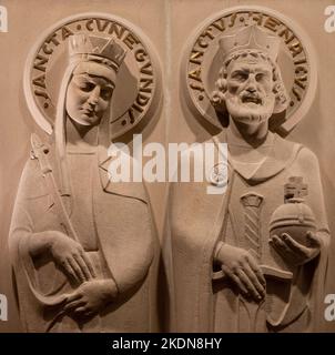 Les époux Saint Cunigunde de Luxembourg et Saint Henry II l'exubérant. Cathédrale notre-Dame de Luxembourg. Banque D'Images