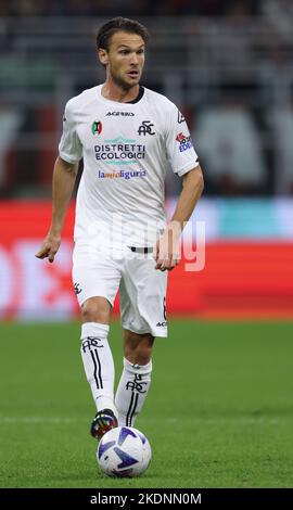 Milan, Italie, 5th novembre 2022. Albin Ekdal de Spezia Calcio pendant la série Un match à Giuseppe Meazza, Milan. Le crédit photo devrait se lire: Jonathan Moscrop / Sportimage Banque D'Images