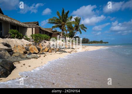 Raratonga Cook Islands voyage 2022 vacances Sea change villas terrasse et plage palmiers surf soleil bleu ciel Banque D'Images