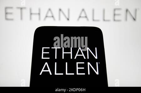 Ukraine. 07th novembre 2022. Dans cette illustration, le logo Ethan Allen Interiors Inc. S'affiche sur l'écran d'un smartphone. Crédit : SOPA Images Limited/Alamy Live News Banque D'Images