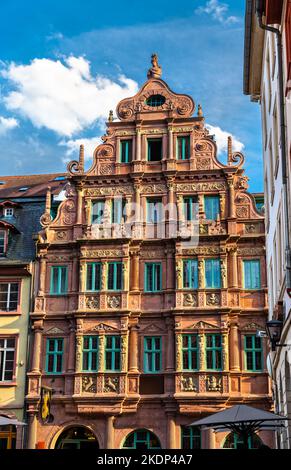 Le Haus zum Ritter, le plus ancien immeuble résidentiel encore en vie dans la vieille ville de Heidelberg, en Allemagne Banque D'Images