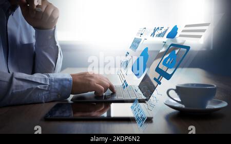 En direct en streaming Télécharger la sauvegarde des données numériques de calcul du transfert , le streaming Télécharger Banque D'Images