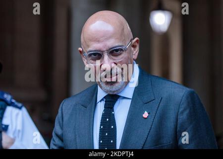 Downing Street, Londres, Royaume-Uni. 8th novembre 2022. Le député de Nadhim Zahawi, ministre sans portefeuille, assiste à la réunion hebdomadaire du Cabinet au 10 Downing Street. Photo par Amanda Rose/Alamy Live News Banque D'Images