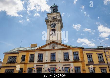 Hôtel de ville situé sur la place du marché de la vieille ville de Cieszyn ville frontière en Pologne Banque D'Images