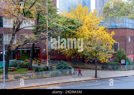 Couleurs d'automne dans le quartier New-yorkais de Chelsea, mardi, 1 novembre 2022 (© Richard B. Levine) Banque D'Images