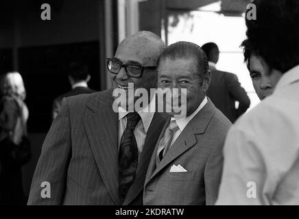 Irineo Leguisamo (à droite), cavalier argentin, Hippodrome Palemo, Buenos Aires, Argentine, 1975 Banque D'Images