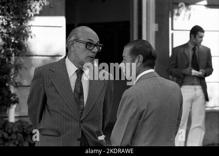 Irineo Leguisamo (à droite), cavalier argentin, Hippodrome Palemo, Buenos Aires, Argentine, 1975 Banque D'Images