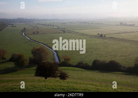 La moor de Southlake et le fossé de drainage de Burrow Mump, Burrowbridge, Somerset Levels, Angleterre, Royaume-Uni, Octobre 2018 Banque D'Images