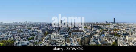 Très grande vue panoramique de Paris depuis la Tour de la Cathédrale notre Dame Banque D'Images