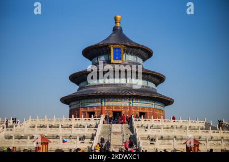 Le Temple du ciel à Beijing, en Chine. Un monument historique construit au 15th siècle, il a été visité par les Emperors pour prier pour des récoltes abondantes Banque D'Images