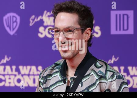 11/08/2022, Berlin, Allemagne, Nico stank participe à la première mondiale «EINFACH mal WAS SCHÖNES“ au Zoo Palast sur 8 novembre 2022 à Berlin, Allemagne. Un film de Karoline Herfurth "EINFACH mal WAS SCHÖNES" est une comédie. Banque D'Images