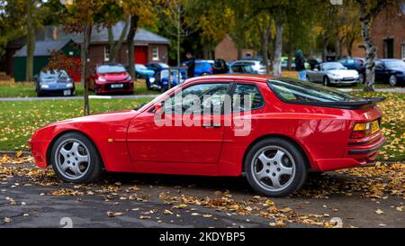 1986 Porsche 944 ‘C769 BNX’ exposés à l’Assemblée effrayante Cars qui s’est tenue au Bicester Heritage Centre le 30th octobre 2022 Banque D'Images