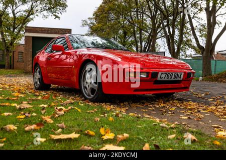 1986 Porsche 944 ‘C769 BNX’ exposés à l’Assemblée effrayante Cars qui s’est tenue au Bicester Heritage Centre le 30th octobre 2022 Banque D'Images