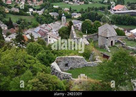 Citadelle ou forteresse Vauban et vue sur la vieille ville ou le quartier historique de Seyne-les-Alpes-de-haute-Provence Provence Provence France Banque D'Images